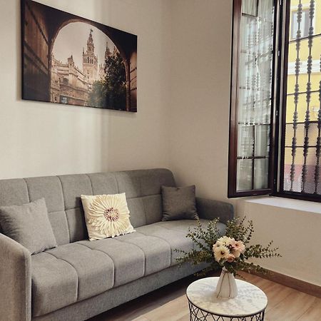 Ferienwohnung Estudio Moderno Con Opcion De Garaje Sevilla Exterior foto
