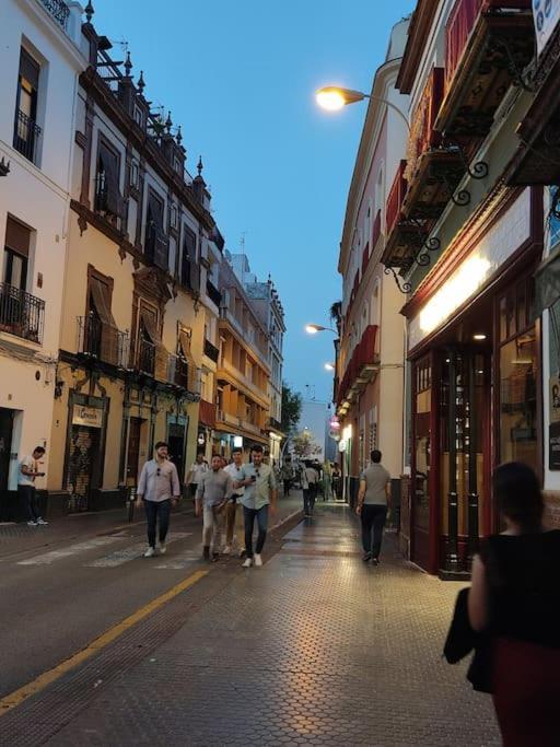 Ferienwohnung Estudio Moderno Con Opcion De Garaje Sevilla Exterior foto